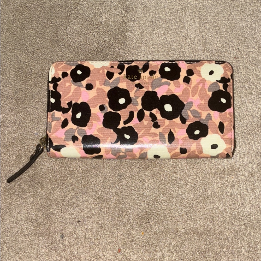 Kate Spade Cedar Street Large Zipper Floral Wallet - Pink, Black, and Cream